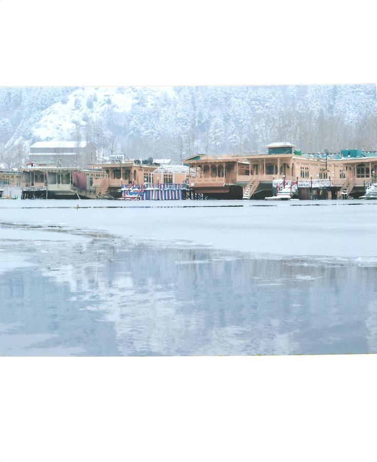 Chicago Group Of Houseboats Srīnagar Exterior foto
