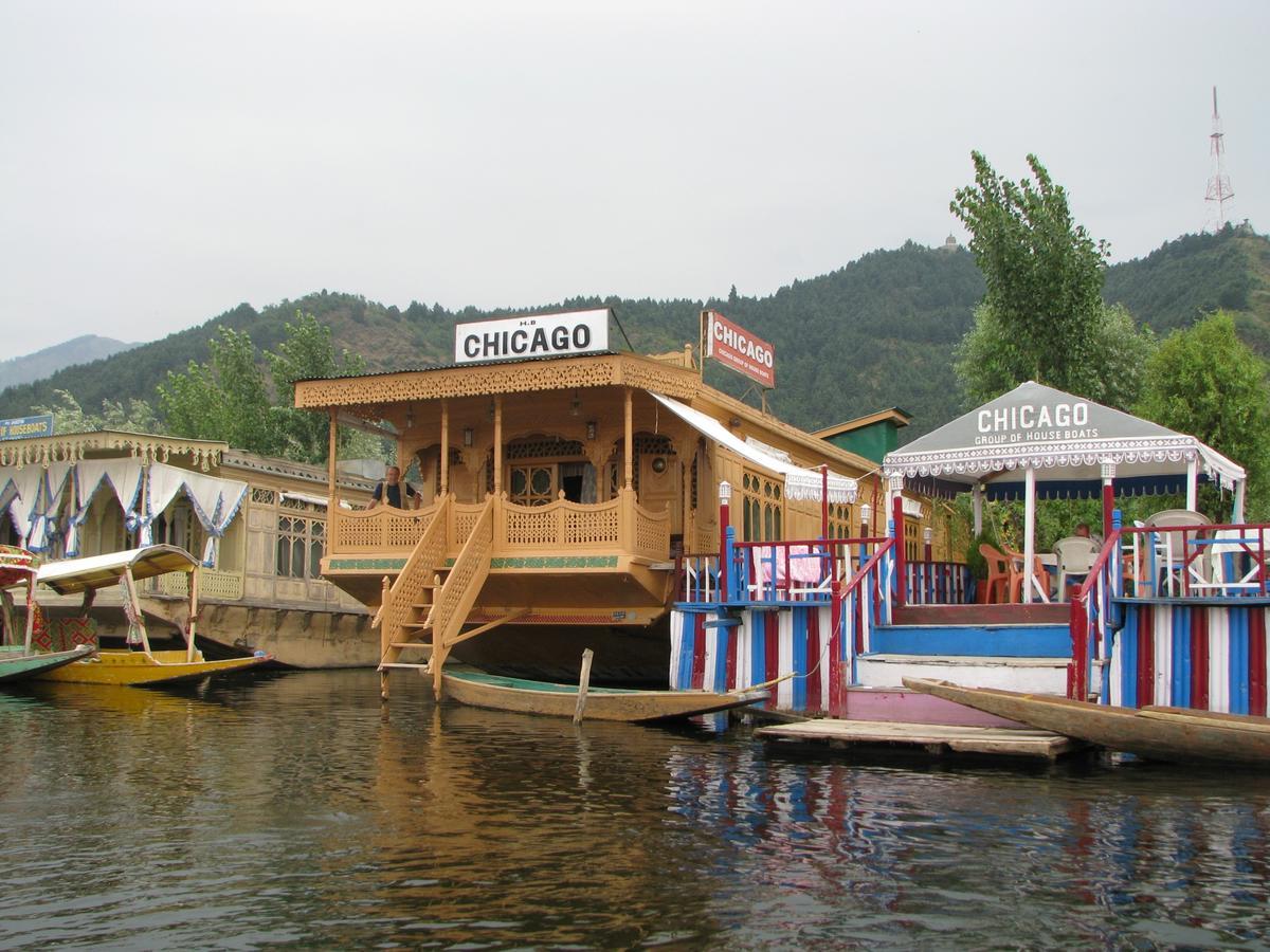 Chicago Group Of Houseboats Srīnagar Exterior foto