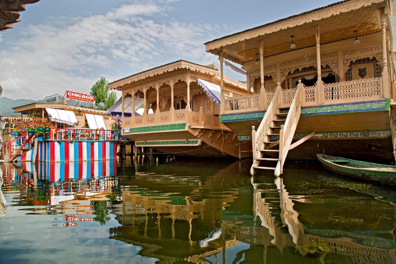 Chicago Group Of Houseboats Srīnagar Exterior foto